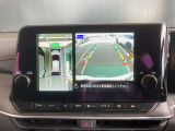 クルマを空から見たような映像が映る、アラウンドビューモニターで、車両周辺の安全確認も一目できます!小さなお子様や障害物も確認できるので、運転のしやすさだけではなく事故防止にも役立ちます♪