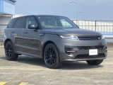 【ブラックエクステリアパック】車両のエクステリア(外装)を黒で統一し、より力強く洗練された印象を与えます。