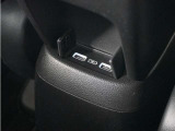 ◆USBチャージャー◆使いやすい場所に装備されています。