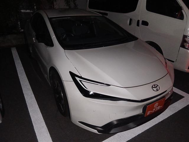 プリウス 2.0 G 禁煙車 純正8インチディスプレイ
