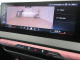 車両の頭脳といっても過言ではない『iDrive・システム』。オーディオ・ハンズフリー・ナビゲーションはもちろん、車両状況・操作説明まで確認する事ができます。