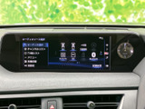 オーディオソースの選択画面を表示し、ラジオやテレビ、ディスク、Bluetoothなどの項目を確認できます。複数の音源を画面上で選べるため、日々の利用シーンに合わせて使い分けやすい装備です。