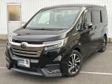 ご家族で楽しめるスタイリッシュなミニバン、ステップワゴンスパーダです。
