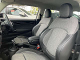 このお車はMINI NET浦和美園に展示中です!総在庫900台を当店でご案内可能です!ご来場、お問い合わせをスタッフ一同お待ちしております。
