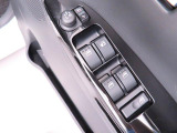 愛知ダイハツではお車をご購入頂いた後が本当のお付き合いのスタートだと思っています。 ですので定期点検や車検もお得なパックをご用意してお客様に頼りにされるダイハツディーラーを目指しています☆
