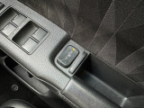 運転席・助手席にはシートヒーター完備です。