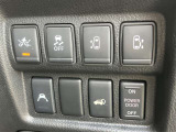 両側スライドドアはオート機能付き。運転席からも開閉可能です。