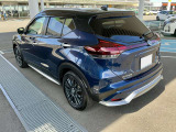 屋根がブラックの2トーンカラーです