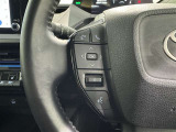 ステアリングスイッチ装備!運転しながら手元でオーディオの操作などができます。