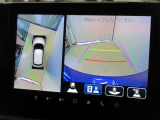 全方位モニター付きです。車両を上から見たような映像をナビゲーション画面に表示。運転席からの目視だけでは見にくい、車両周辺の状況をリアルタイムでしっかり確認できます。