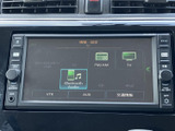 FM・AMやBluetooth Audio、テレビなど、選べる音源が画面に並びます。アイコン表示で項目を見つけやすく、聴きたい音源を選びたいときに便利な構成です。