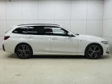 中古車だけではなく、新車も多岐にわたり、正規輸入車販売を行っております。各店舗選りすぐりの仕入ネットワークの中からあなたにピッタリのお車を探します!