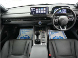 とても握りやすいステアリング!運転手の気持ちがそのまま伝わるかのような反応をしてくれます!小物入れや各ボタンの配置にこだわり、とても使いやすいです !視認性も良好なのでロングドライブもお任せ下さい!