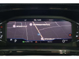 ガイドライン付きバックカメラです。画面に車両後方を映し出してくれるため、より安心してバック駐車が行なえます。