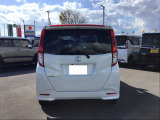 オイル交換は愛車のエンジンコンディションを保つために必要不可欠なメンテナンスとなってきます。長く愛車とすごすために3,000ー5,000km(車種により)での交換をおすすめします。