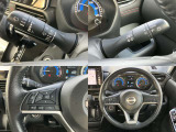 ステアリングスイッチでオーディオ操作が手元でできるので、ハンドルから手を離さずに運転できます。
