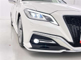 フォグランプ装着車です。暗い夜道の車両前方を明るく照らします