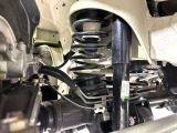 お車を安心してお乗りいただく為には、足回りの定期点検が欠かせません。サービスサポート(有償保証)では無料点検もご提供しており、安心のカーライフをお過ごしいただけるサポート体制が整っています。
