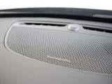 上級グレードではharman/kardon製のプレミアムサウンドシステムを標準装備 600Wの出力を持った14個のスピーカーが、温かみのあるサウンドで車内を包みます