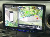 【アラウンドビューモニター】専用のカメラにより、上から見下ろしたような視点で360度クルマの周囲を確認することができます☆死角部分も確認しやすく、狭い場所での切り返しや駐車もスムーズに行えます。