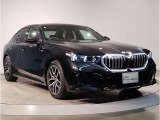 BMWのダイナミック且つエモーショナルなスタイルを印象付けるキャラクターライン(プレスライン)眺めているだけで溜め息の出る美しさです☆
