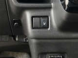 運転席シートヒータースイッチ