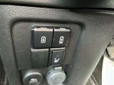 運転席側シートヒーター