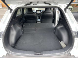 後ろも広々としていますよ!色々な用途でアレンジ出来ちゃいます!! お車によってはフラットになります!