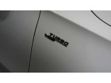 【修理からメンテナンスまで、新車登録から3年間無料トータルサポート】メルセデス・ベンツの価値と信頼性をさらに高め、大きな安心を提供するのがメルセデス・ケアの「保証メンテナンスシステム」です。