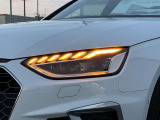 ●マトリクスLEDヘッドライト『高度な照明技術を使用した車両のヘッドライトです。この技術は、複数のLEDを用いており、車両の周囲の状況に応じて光のパターンを動的に調整します。』