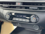 ☆ 【オートエアコン】 一度お好みの温度に設定すれば、車内の温度を検知し風量や温度を自動で調整。暑い&hellip;寒い&hellip;と何度もスイッチ操作をする必要はありません。快適な車内空間には必須の機能です☆