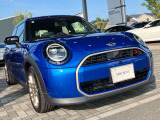 このお車はMINI NET浦和美園に展示中です!総在庫900台を当店でご案内可能です!ご来場、お問い合わせをスタッフ一同お待ちしております。