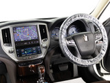 使いやすさや安全性を追求したステアリング周り!高級車ゆえにスイッチ類が多いのも特徴ですね!考え尽くされた配置ですぐに使いこなす事が出来ますのでご安心下さい!是非、体感してみて下さい!!