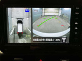 アラウンドビューモニター装備で、バックや縦列駐車の際に上から見た映像があなたをサポート!