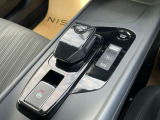 ☆ 【電動パーキングブレーキ】 オートホールド機能で信号待ちなどでブレーキを踏み続けなくても、代わりにブレーキをかけ続けてくれます 右足の疲れがまったく変わります ☆