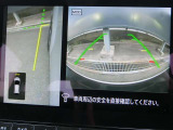 サイドモニター付きなのでギリギリまで幅寄せしちゃって下さい♪細い道などで対向車とすれ違う際にも便利ですよ★