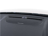 【harman/kardon】世界のオーディオファン垂涎のプレミアムサウンドシステムを搭載。原音に近い音場空間を忠実に再現。乗る人すべてに最良の音響体験を提供します。