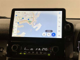 いまや必須装備「ナビゲーション」搭載!知らない場所にスイスイッとドライブ。もう、これなしではハンドルを握れませんね!でも運転中の操作は危険ですのでご注意ですね☆