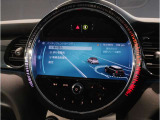 純正HDDナビ【iDriveナビゲーション】を装備しています。