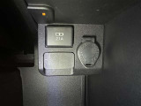 シガーソケット用の充電器が使用可能です!