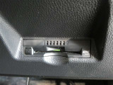 ビルトインタイプのETC車載機です。見た目もスマートで料金所通過もキャッシュレスです。