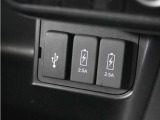 ◆USBチャージャー◆使いやすい場所に装備されています。