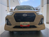フルLEDヘッドライト光度も高く高寿命!(クリアランスランプ/オートレベリング機能付き)・LEDシーケンシャルターンランプ