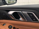車両の詳細、ご質問につきましては、営業スタッフまでお気軽にご連絡下さいませ。遠方のお客様には実車の詳細動画送信も承ります。お問合せをお待ち致しております。
