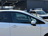 弊社で試乗車として使っていました。事故・修復暦はありませんし、内外装ともきれいな車両ですので安心してご検討頂ける1台です☆