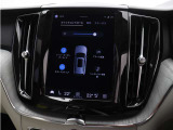クイックコントロールビューでは、ヘッドレストの格納など車両の一部の機能に素早く簡単にアクセスできます。