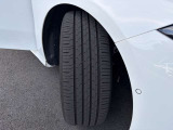 アドバンスドサウンドシステムを装備。車内で音楽を楽しむ時間を、豊かな音響で心地よく彩ります。
