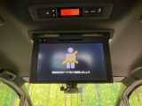 【フリップダウンモニター】大画面モニターで後席でもエンタメをお楽しみいただけます。小さなお子様にも大人気の装備です♪