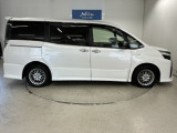 安心感のある力強い走り。静かな車内で家族とのおしゃべりが盛り上がります。
