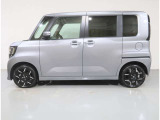 新車ショールーム・サービス工場併設の店舗ですので、ご購入後の保証やアフターサービスの面もOKです。